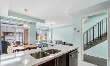 Private room for rent in townhome - Photo 6