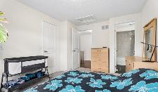 Private room for rent in townhome - Photo 15
