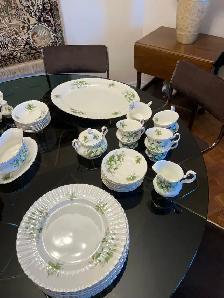 Royal Albert Bone China Trillium Pattern (Made in England) - Photo 5