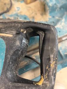 Makita HR4002 1-9/16' SDS-Max Rotary Hammer Drill - $329 - Photo 6