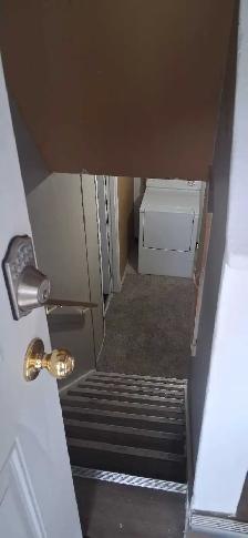 1 Bedroom 1 Bathroom Basement Apartment - Photo 5