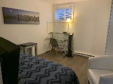 2 1/2 ENTIÈREMENT MEUBLÉ ET ÉQUIPÉ À LOUER - Chambre - Photo 3