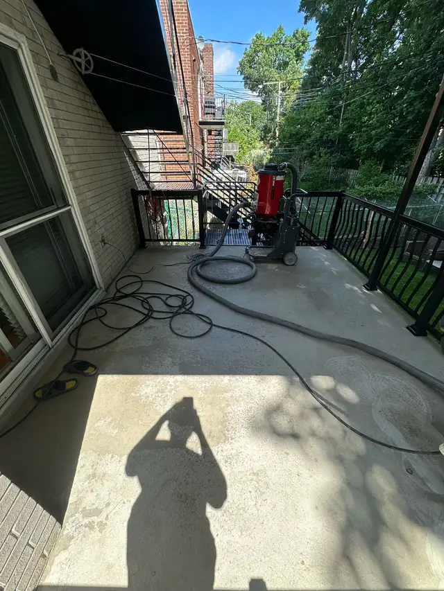 hiring construction labour