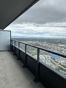 Brand New 2 Bedroom Apartment Square One (48th floor) - Photo 10