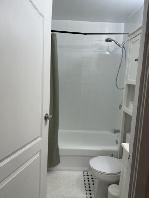 Large bachelor located on Laurier- Available for August/Sept! - Photo 6