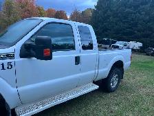 F-250 4x4 super Runs drivesperfect ! 5500obo - Photo 2
