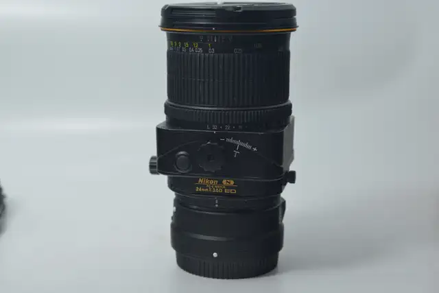Nikon PC-E NIKKOR 24mm F3.5D ED   FTZ II Adapter ID 3055 JC