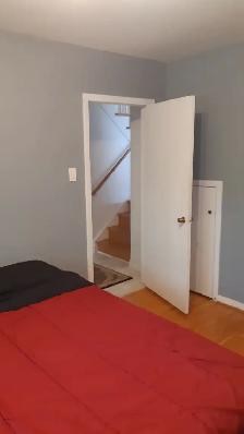 Big Private Room - Scarborough - Photo 2
