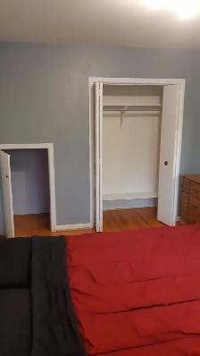 Big Private Room - Scarborough - Photo 4