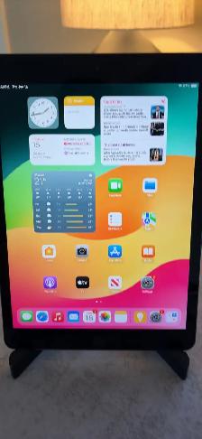 IPad series 7 11.5" screen.  New condition
