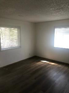 condo for rent in Strathmore