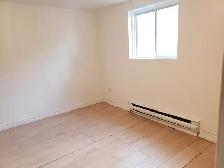 Grand 4 1/2 sous-sol en excellente condition. 1250$/mois - Photo 2
