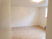 Grand 4 1/2 sous-sol en excellente condition. 1250$/mois - Photo 3