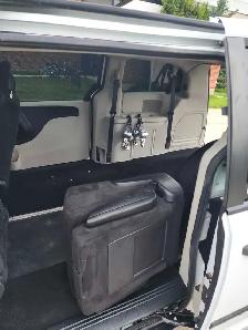 Low Km Wheelchair Accessible Caravan - Photo 8