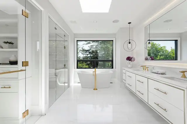 Custom Cabinet Maker