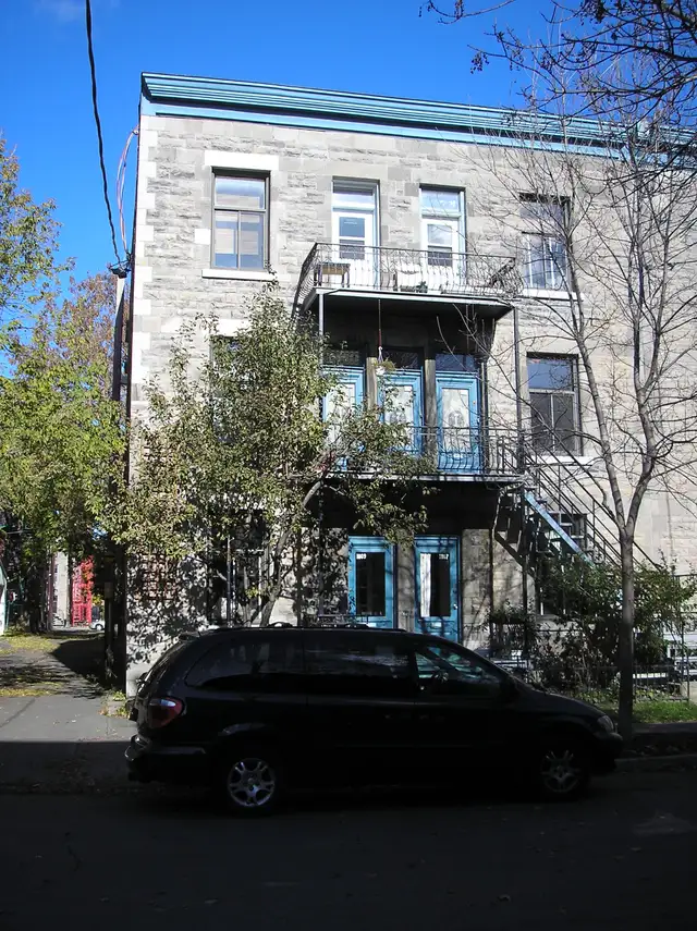 Hochelaga Maisonneuve 3  1/2 à louer 955$ 1er juillet