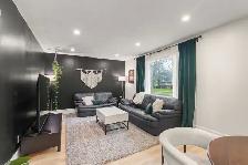 Tastefully remodelled 3bdrm   den w/ 22x22 double garage - Photo 5