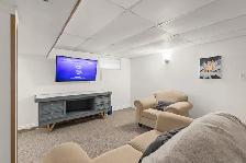 Tastefully remodelled 3bdrm   den w/ 22x22 double garage - Photo 9