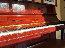 Yamaha U1 Upright Piano - Photo 2