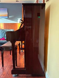 Yamaha U1 Upright Piano - Photo 3