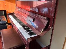 Yamaha U1 Upright Piano - Photo 4