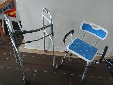 Marchette et Siège de douche