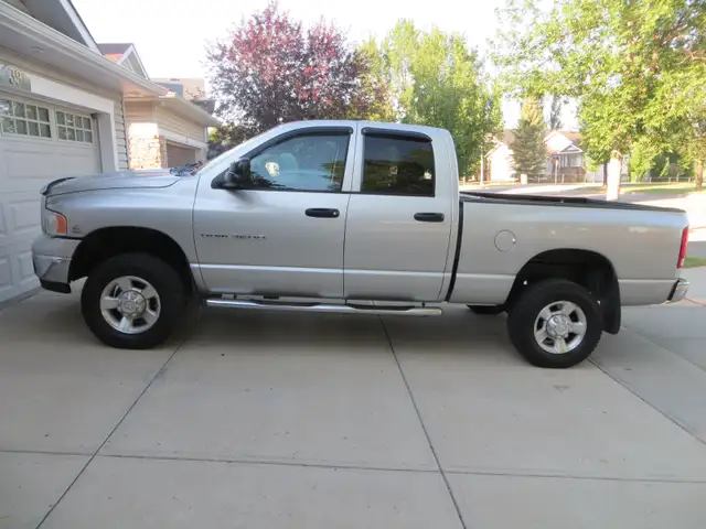 2004 1/2 DODGE RAM 2500  5.9 4WD TURBO DIESEL