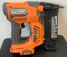 Ridgid 18V Brushless Cordless 18-Gauge Brad Nailer - Photo 2
