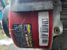 Génératrice 6250 Watts avec moteur 10hp 400$ - Photo 5