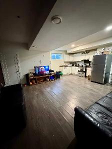 2bedroom basement - Photo 3