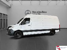 2020 Mercedes-Benz Sprinter V6 2500 Cargo 170 170 WB Low km's! N