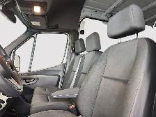 2020 Mercedes-Benz Sprinter V6 2500 Cargo 170 170 WB Low km's! N - Photo 2