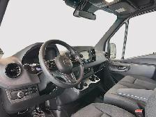 2020 Mercedes-Benz Sprinter V6 2500 Cargo 170 170 WB Low km's! N - Photo 3