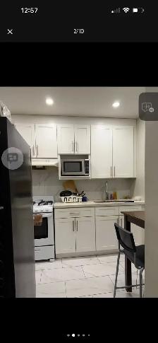 2 bdrm  Apt 2nd flr steps to lake and St Joseph hospital - Photo 3