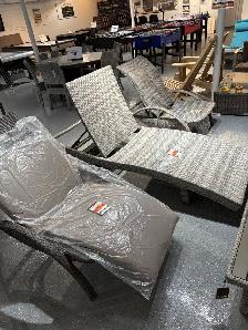Chaise longues tables extérieures Outdoor tables Lounge Chairs - Photo 2