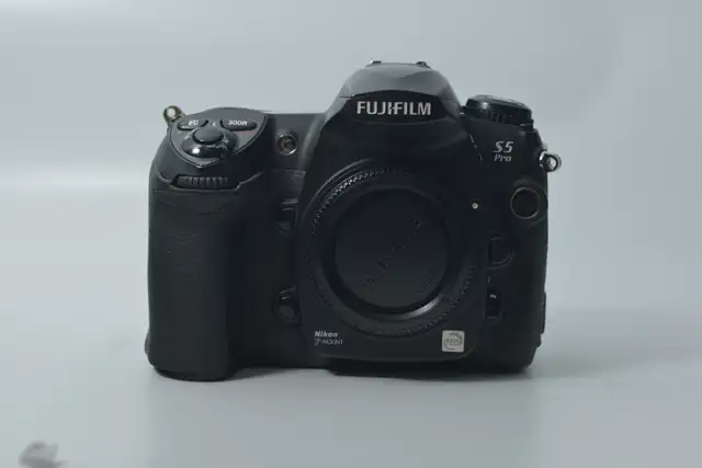 fujifilm s5 pro ID C-750