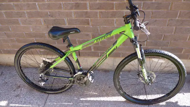 Men Hardtail Bicycle