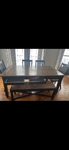 Kitchen table, chairs and bench - Photo 3