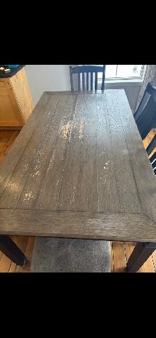 Kitchen table, chairs and bench - Photo 8