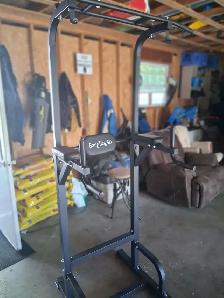PUll-up,dip,and leg lift station