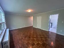 Studio apartment rental on Bayview south of Davisville - Photo 2