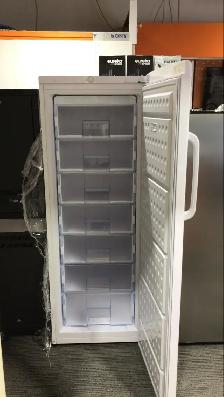 Hamilton Beach 10 Cu Ft Freezer - Photo 2