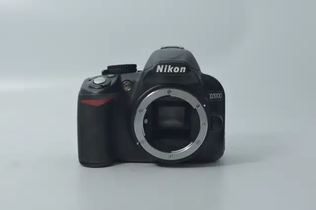 Nikon D3100 Body Only ID C-1134