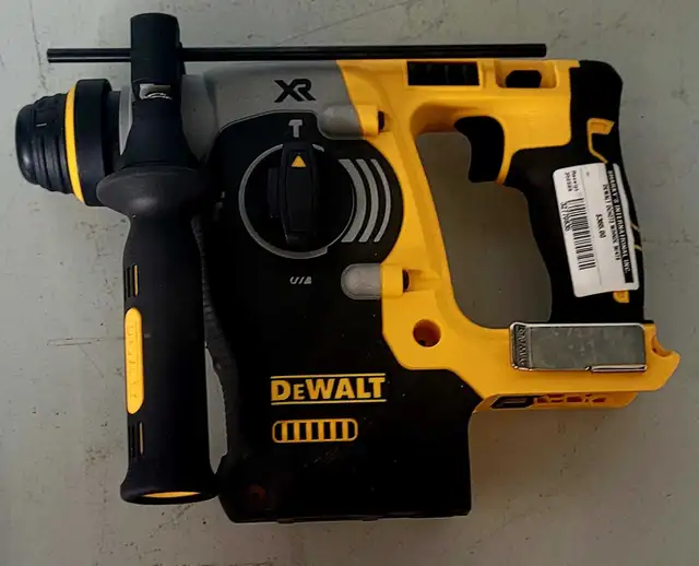 20V Dewalt 1' SDS Brushless Hammer DCH273 (32770835)