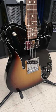 Guitare électrique Fender - Photo 2