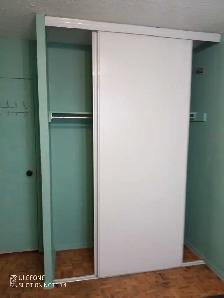 private bedroom for rent - Photo 2