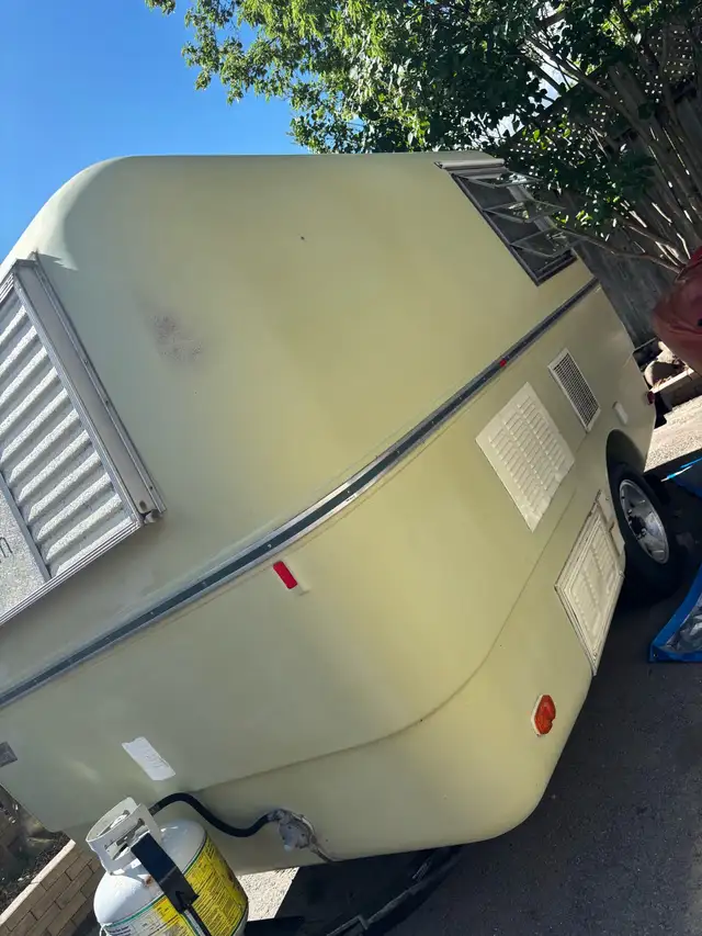 1976 Trillium trailer