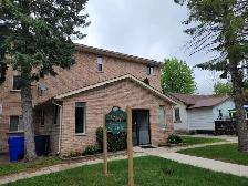 Welcome seniors! Quiet and friendly units available!