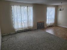 Welcome seniors! Quiet and friendly units available! - Photo 3