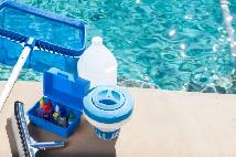Wewkly Pool Cleaning Service - Photo 2